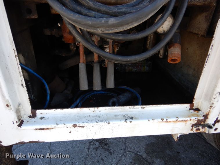 image for item KF9479 2012 Ford F550 Super Duty XL  utility / service truck