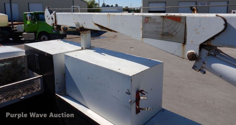 image for item KF9479 2012 Ford F550 Super Duty XL  utility / service truck