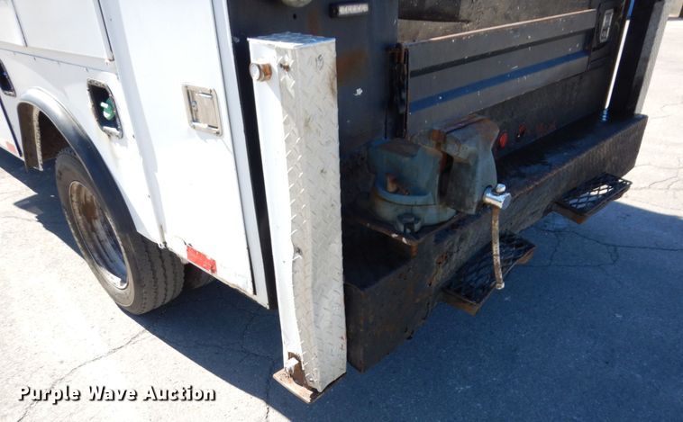 image for item KF9479 2012 Ford F550 Super Duty XL  utility / service truck