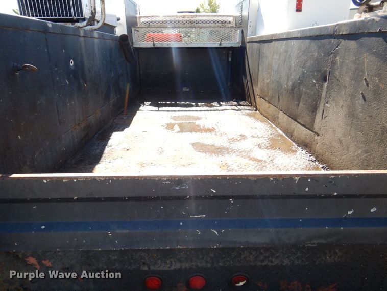 image for item KF9479 2012 Ford F550 Super Duty XL  utility / service truck