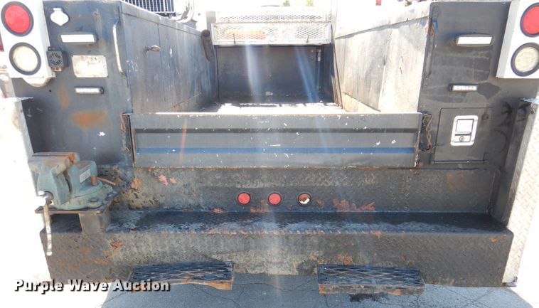 image for item KF9479 2012 Ford F550 Super Duty XL  utility / service truck