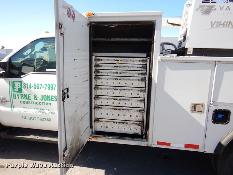 image for item KF9479 2012 Ford F550 Super Duty XL  utility / service truck