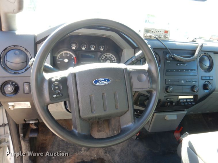 image for item KF9479 2012 Ford F550 Super Duty XL  utility / service truck