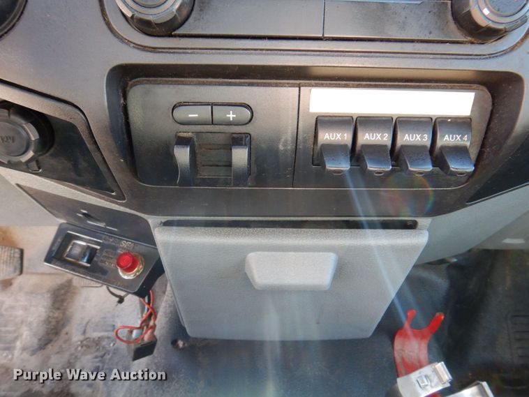 image for item KF9479 2012 Ford F550 Super Duty XL  utility / service truck