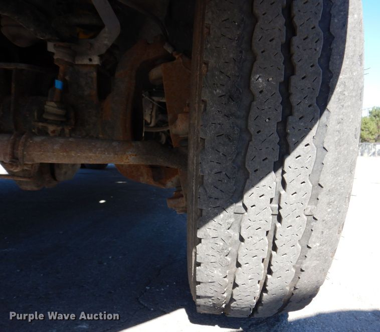 image for item KF9479 2012 Ford F550 Super Duty XL  utility / service truck