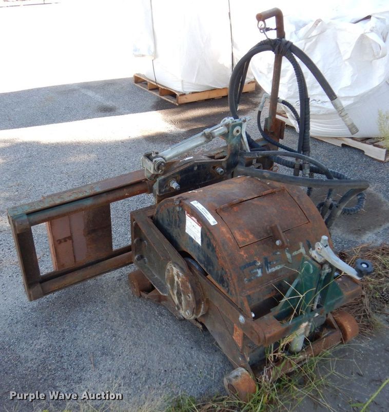 image for item KF9481 Gehl CP400  skid steer cold planer