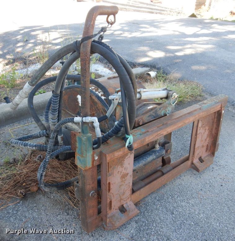 image for item KF9481 Gehl CP400  skid steer cold planer