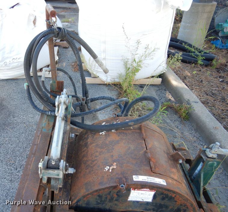 image for item KF9481 Gehl CP400  skid steer cold planer