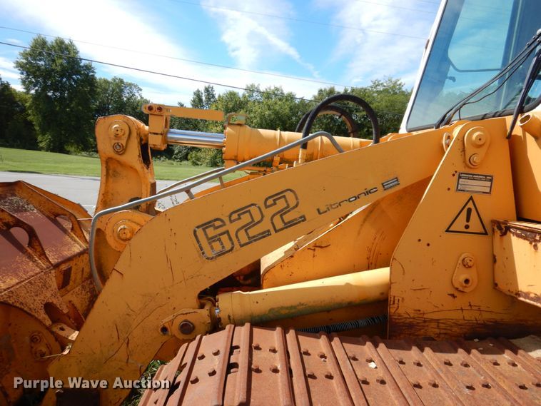 image for item KF9484 2005 Liebherr LR622B  track loader