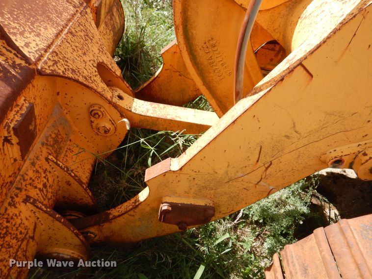 image for item KF9484 2005 Liebherr LR622B  track loader