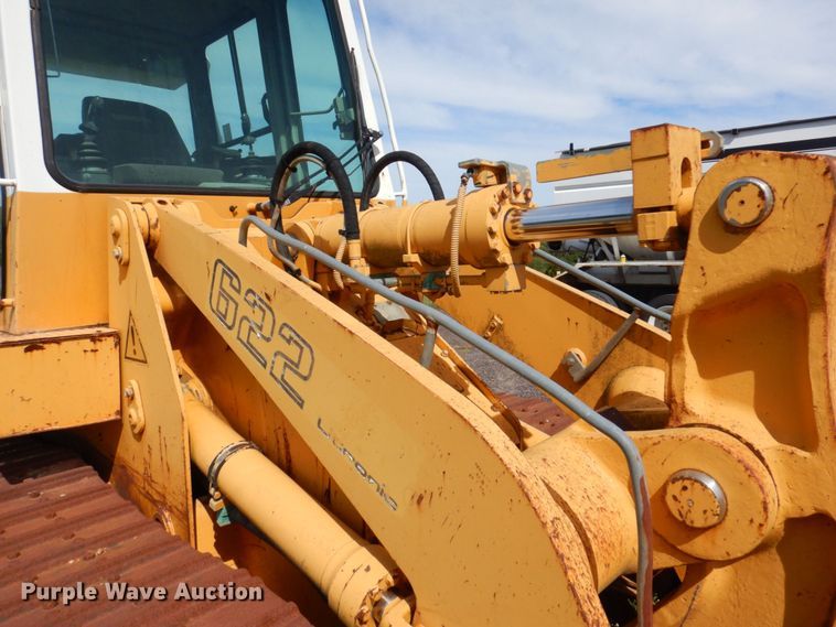 image for item KF9484 2005 Liebherr LR622B  track loader