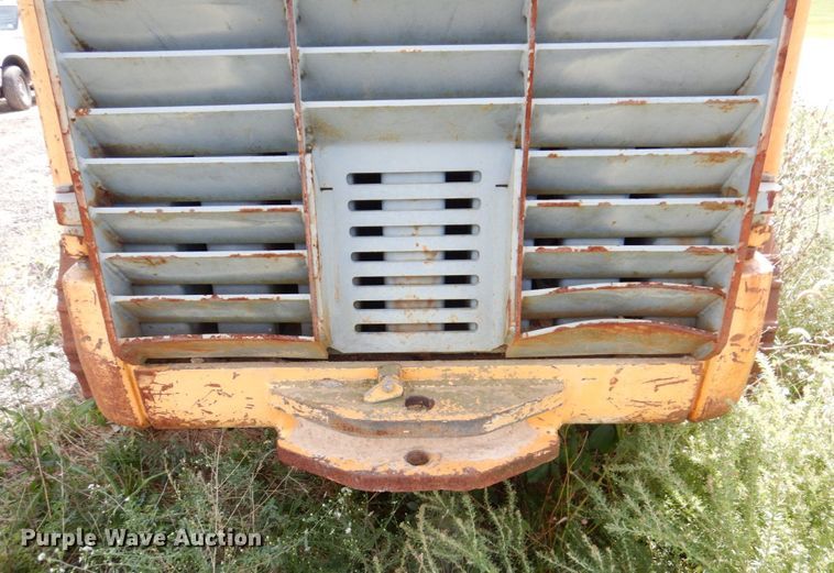 image for item KF9484 2005 Liebherr LR622B  track loader