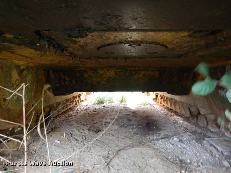 image for item KF9484 2005 Liebherr LR622B  track loader