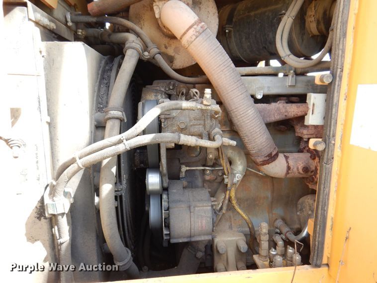 image for item KF9484 2005 Liebherr LR622B  track loader