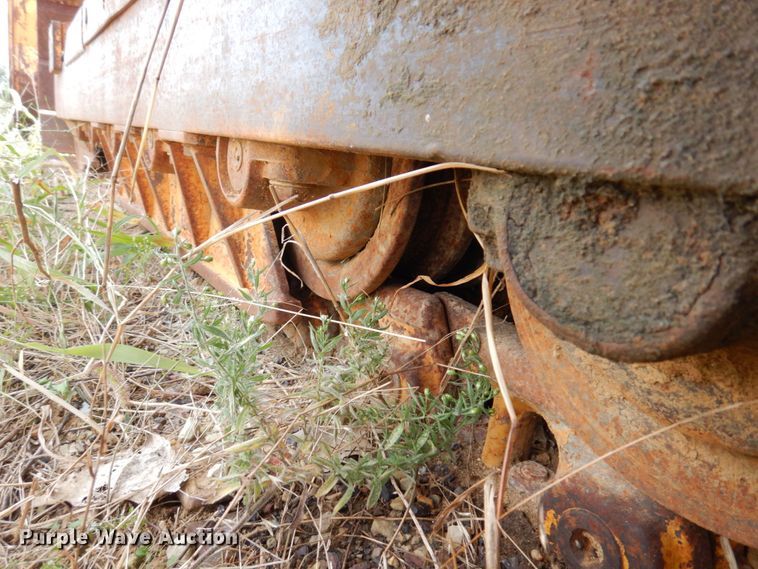 image for item KF9484 2005 Liebherr LR622B  track loader