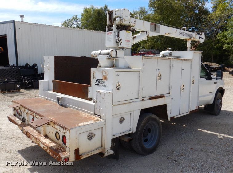 image for item KF9485 2000 Ford F550 Super Duty XL  utility / service truck