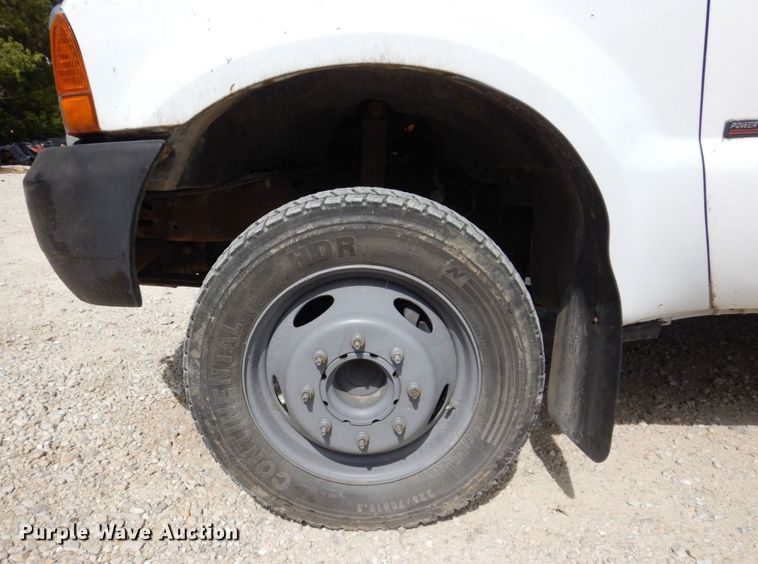 image for item KF9485 2000 Ford F550 Super Duty XL  utility / service truck