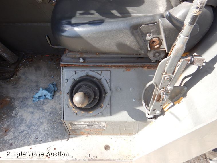 image for item KF9486 1989 Grove AP-308  crane