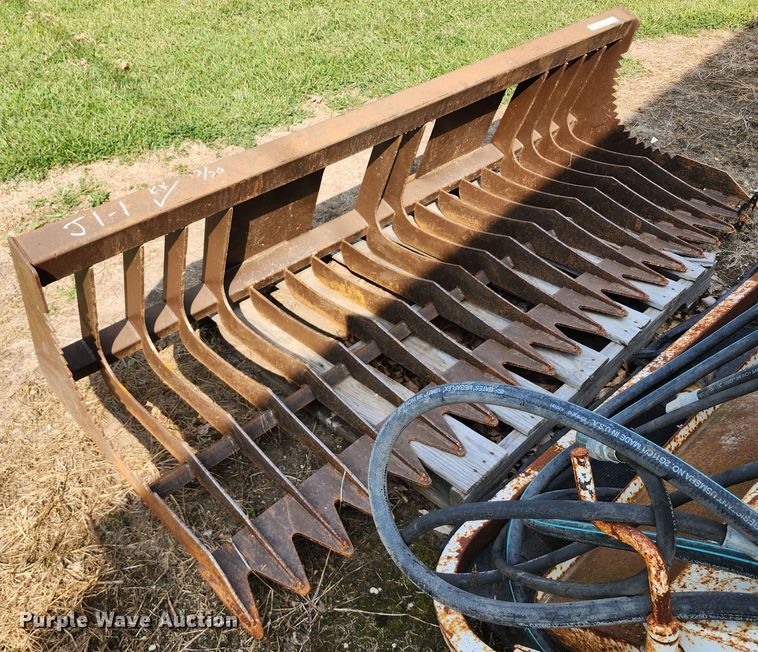 image for item KH9288 84" W skid steer rock bucket