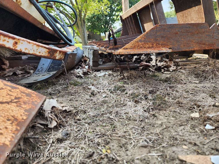 image for item KH9288 84" W skid steer rock bucket