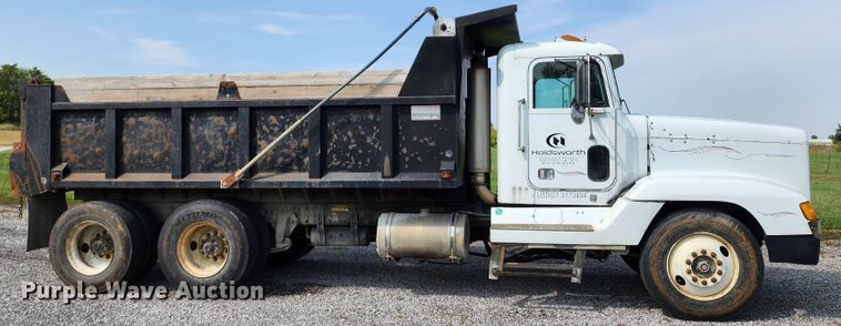 image for item KH9291 1992 Freightliner FLD  dump truck