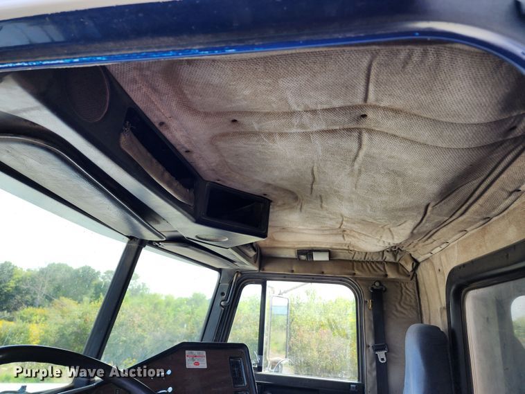 image for item KH9291 1992 Freightliner FLD  dump truck