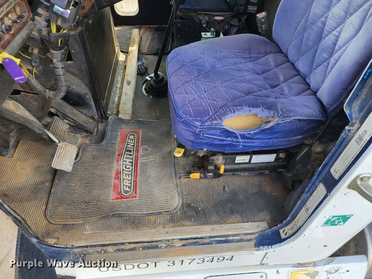 image for item KH9291 1992 Freightliner FLD  dump truck