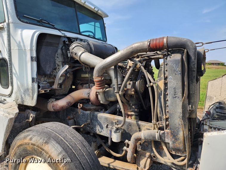 image for item KH9291 1992 Freightliner FLD  dump truck