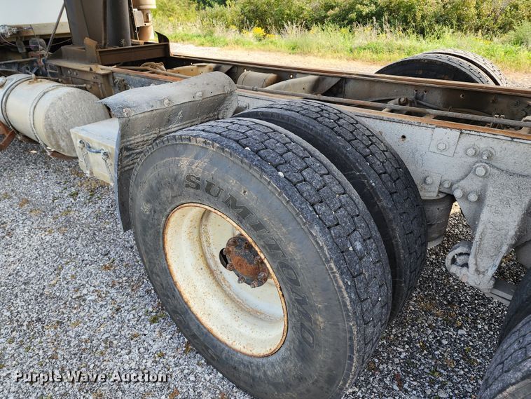 image for item KH9291 1992 Freightliner FLD  dump truck