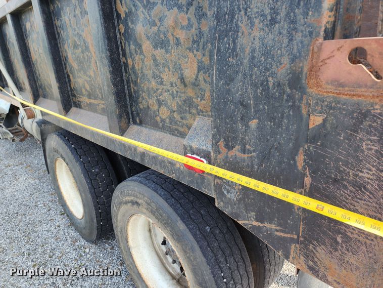 image for item KH9291 1992 Freightliner FLD  dump truck