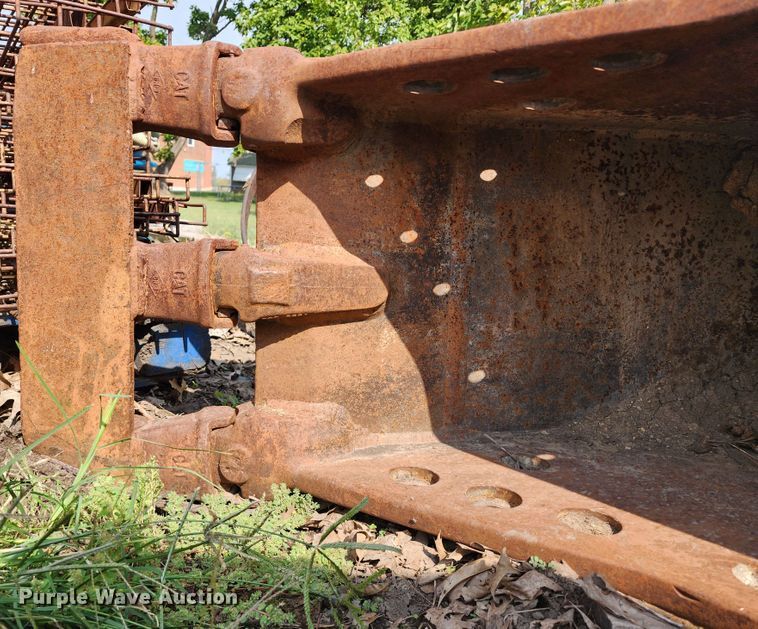 image for item KH9292 Caterpillar  excavator bucket