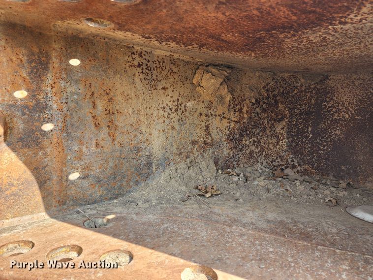 image for item KH9292 Caterpillar  excavator bucket