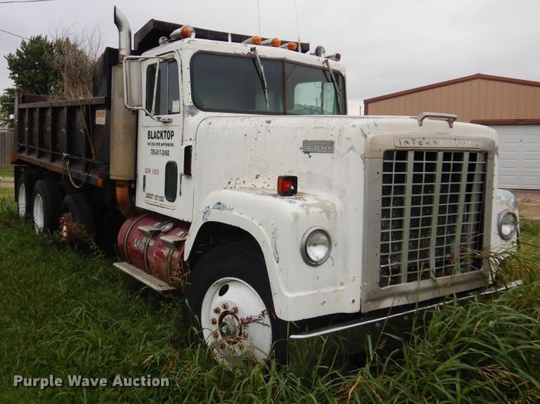 image for item KO9998 1977 International Transtar 4300  dump truck