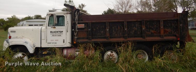 image for item KO9998 1977 International Transtar 4300  dump truck