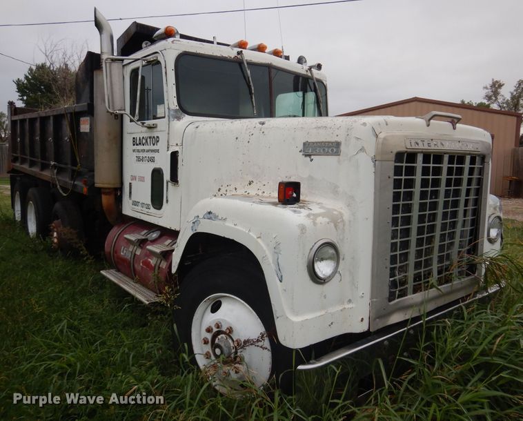 image for item KO9998 1977 International Transtar 4300  dump truck