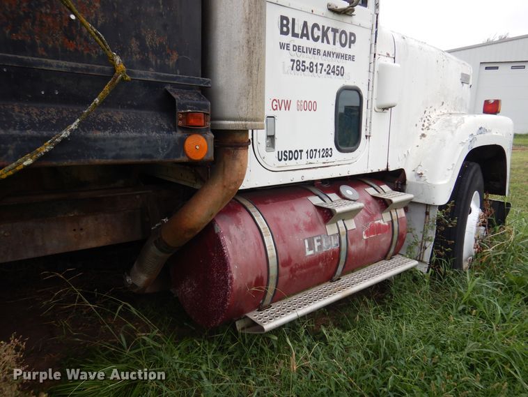 image for item KO9998 1977 International Transtar 4300  dump truck