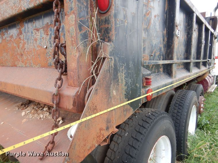 image for item KO9998 1977 International Transtar 4300  dump truck