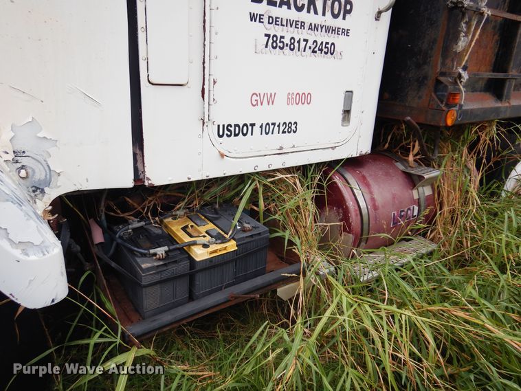 image for item KO9998 1977 International Transtar 4300  dump truck