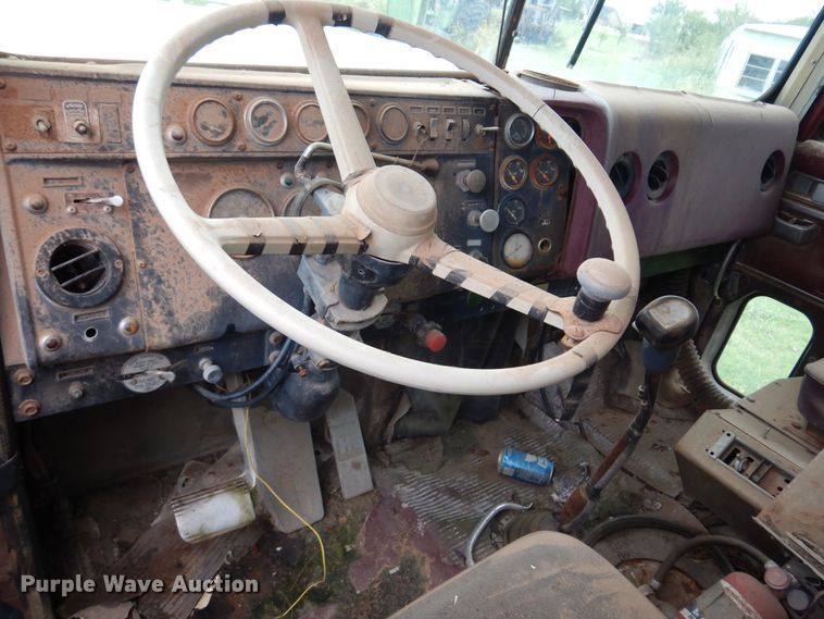 image for item KO9998 1977 International Transtar 4300  dump truck