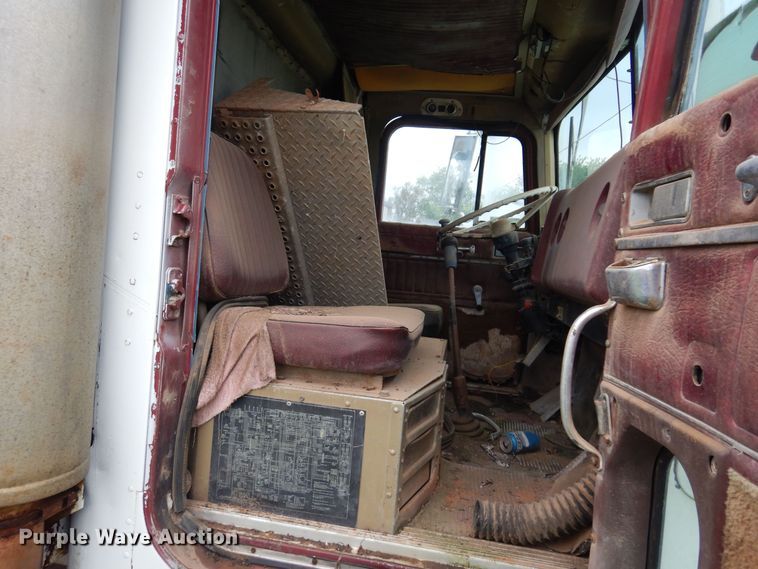 image for item KO9998 1977 International Transtar 4300  dump truck