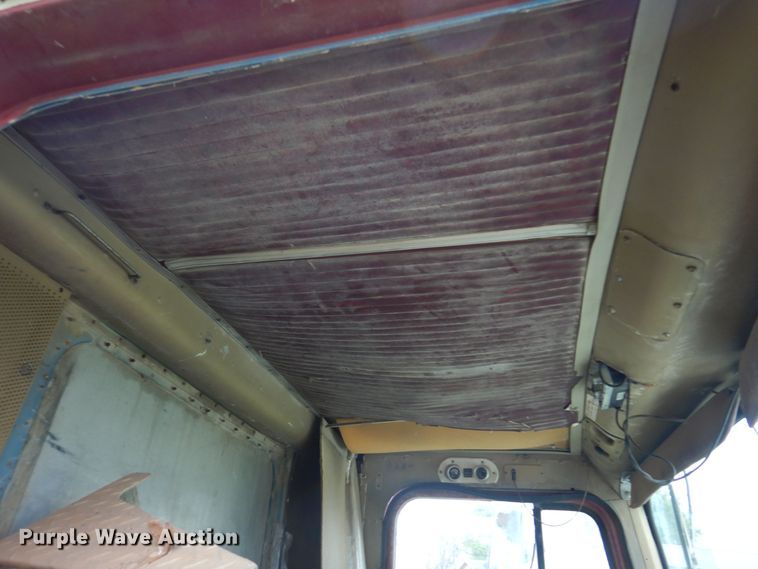 image for item KO9998 1977 International Transtar 4300  dump truck