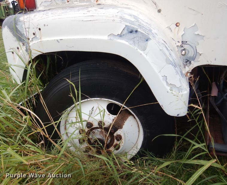 image for item KO9998 1977 International Transtar 4300  dump truck