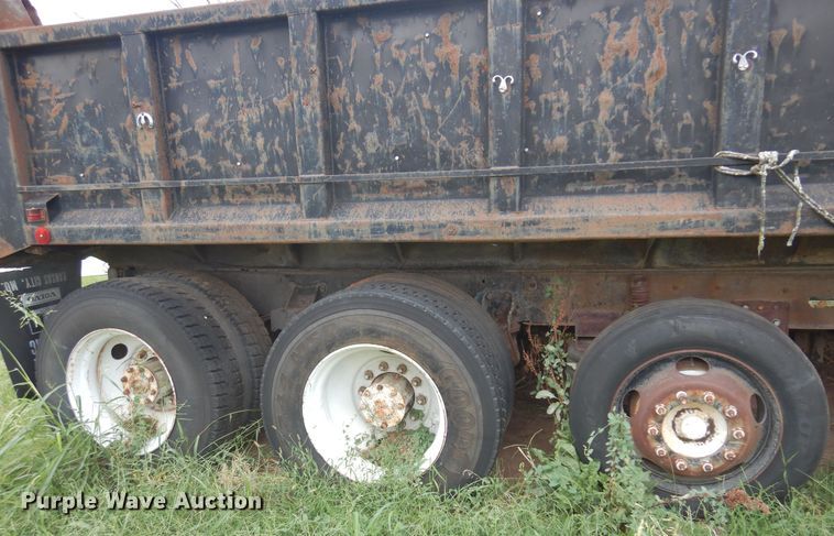 image for item KO9998 1977 International Transtar 4300  dump truck