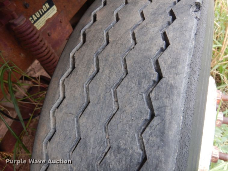 image for item KO9998 1977 International Transtar 4300  dump truck