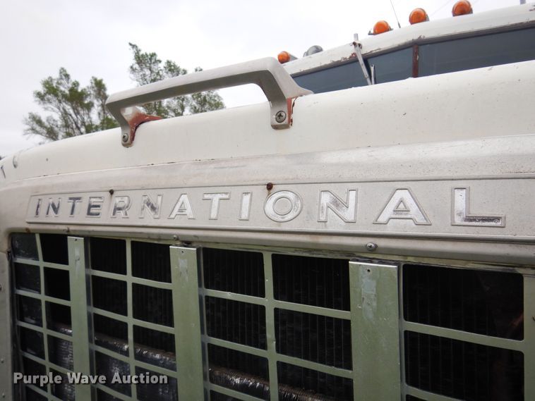 image for item KO9998 1977 International Transtar 4300  dump truck