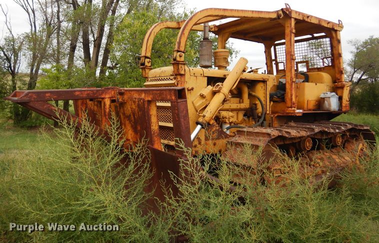 image for item KO9999 1973 Caterpillar D5  dozer