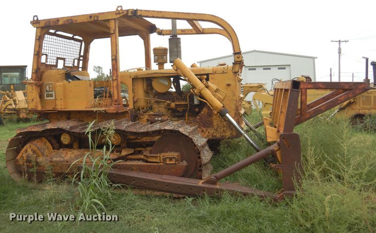 image for item KO9999 1973 Caterpillar D5  dozer
