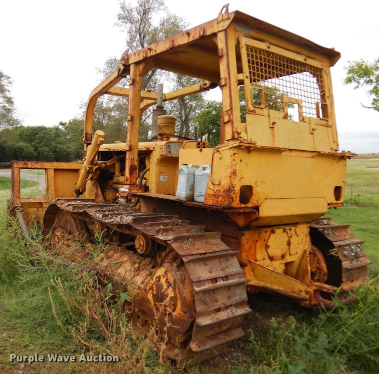 image for item KO9999 1973 Caterpillar D5  dozer