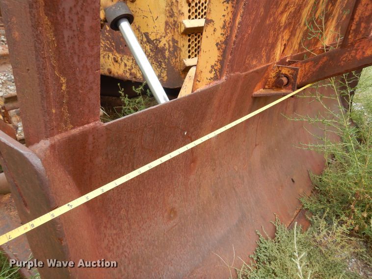 image for item KO9999 1973 Caterpillar D5  dozer