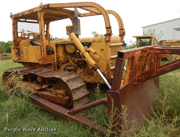 image for item KO9999 1973 Caterpillar D5  dozer
